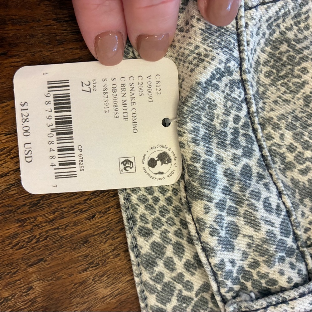 NWT Free People We The Free in good luck printed Barrel Jean in Snack Combo - Picture 12 of 14